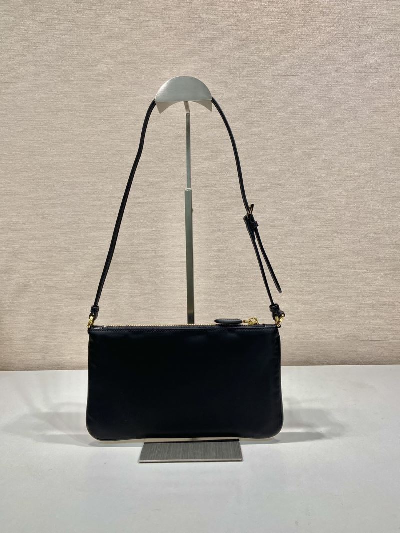 Pra*a hobo bags